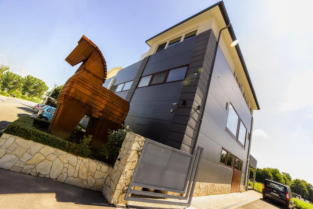 Penzion Troja Lipany Exterior photo